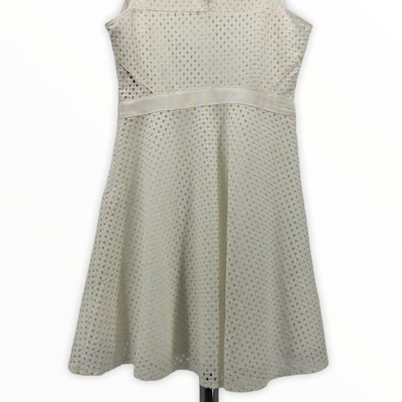 Jack BB Dakota Ziva Eyelet White Dress Sleeveless NWT size 2 - Picture 8 of 15